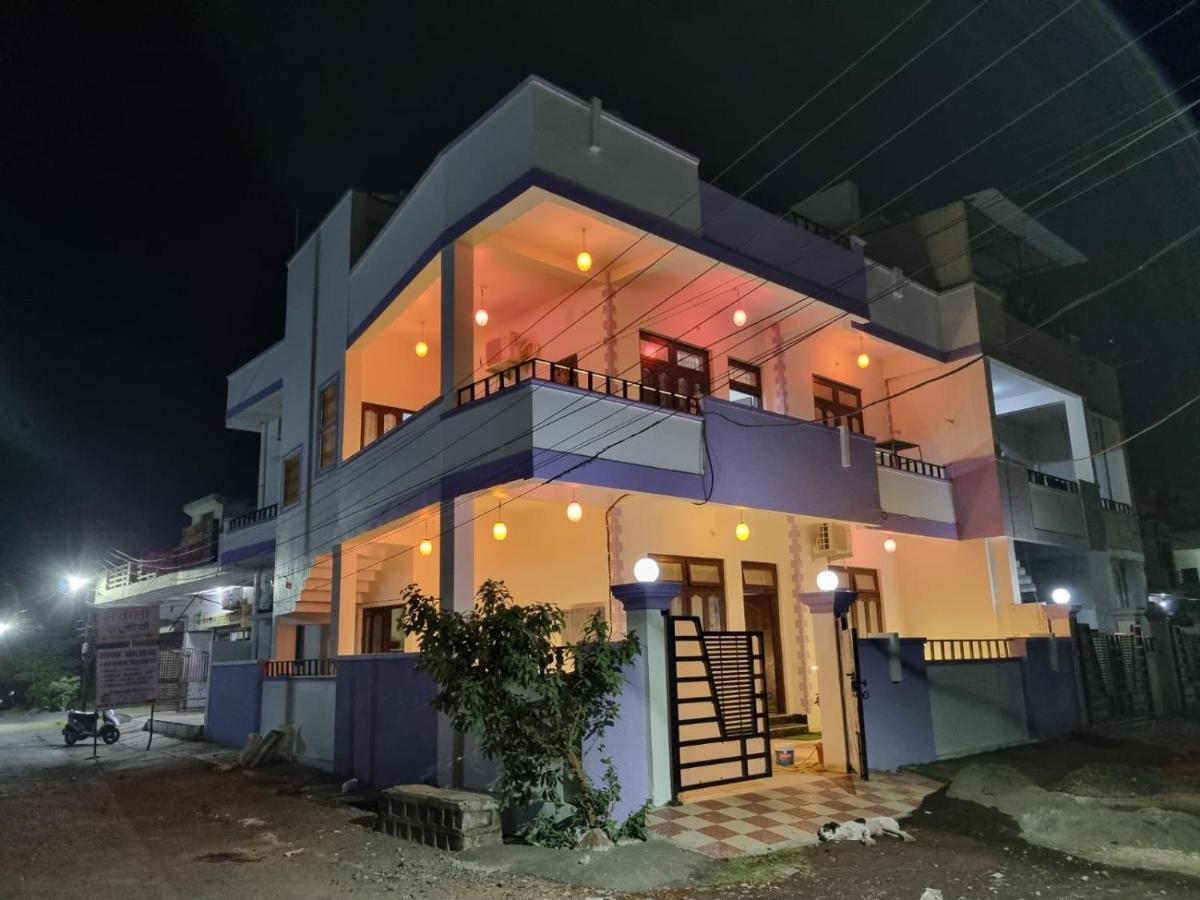 Leela Homestay Jabalpur - Lily - 2 Bhk Luxury Appartment Exterior foto